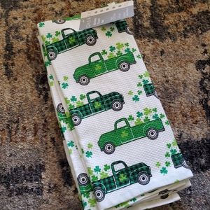 Farmhouse St Patrick's Day kitchen towels-NWT